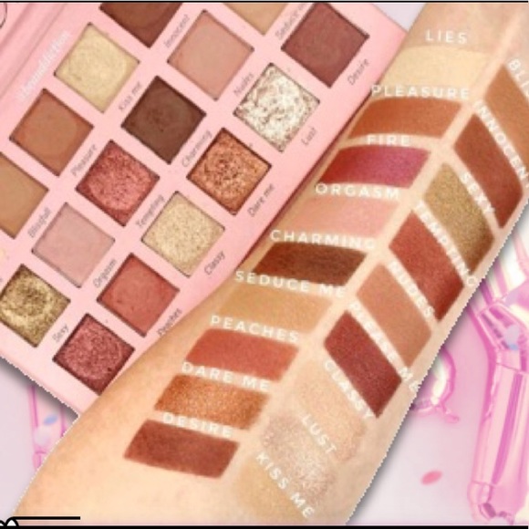 Tease me eyeshadow palette - Picture 2 of 6